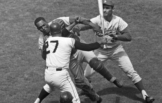 Juan Marichal vs John Roseboro en un partido Gigantes de San Francisco, Dodgers de Los Ángeles (Fuente externa)