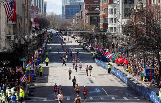 Fotografía de archivo de participantes durante la 123 edición del maratón de Boston el 15 de abril de 2019 en Boston, Massachusetts, Estados Unidos. El evento sufrió un duro golpe al ser cancelado por primera vez en 124 años.