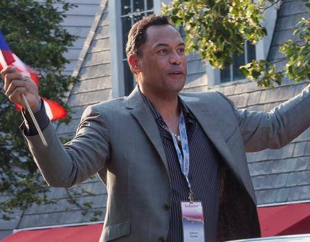 El ex jugador de Grandes Ligas, Roberto Alomar, está considerado como uno de los mejores deensores de la segunda base en las historia de MLB.