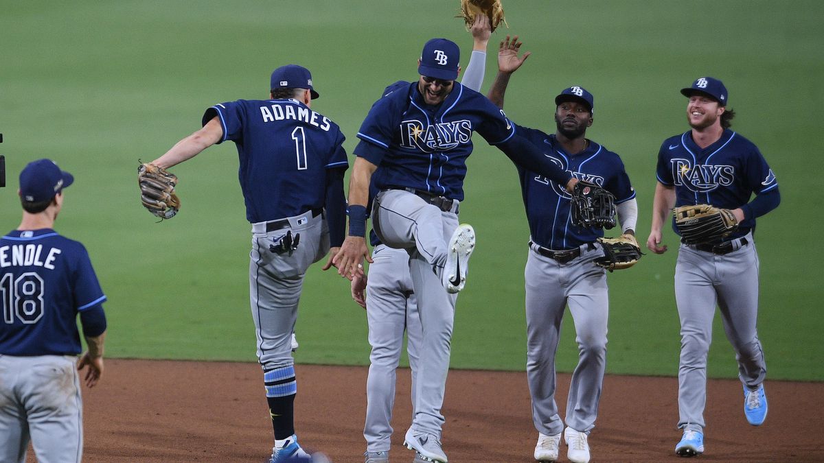 ARIZONA PONE A LOS DODGERS CONTRA LAS CUERDAS